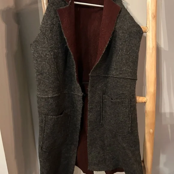 Women's Moth Gray Wool Vest - Picture 1 of 3